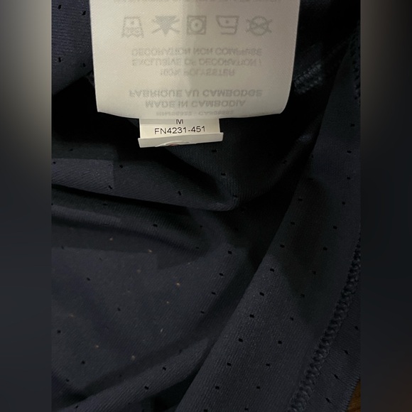 Nike Dri Fit ADV AeroSwift Running Singlet ‘Navy Crimson’ (size mens M) - Picture 6 of 8